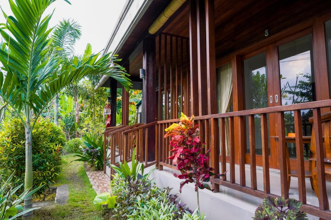 Отель Karang Agartha Lembongan Экстерьер фото